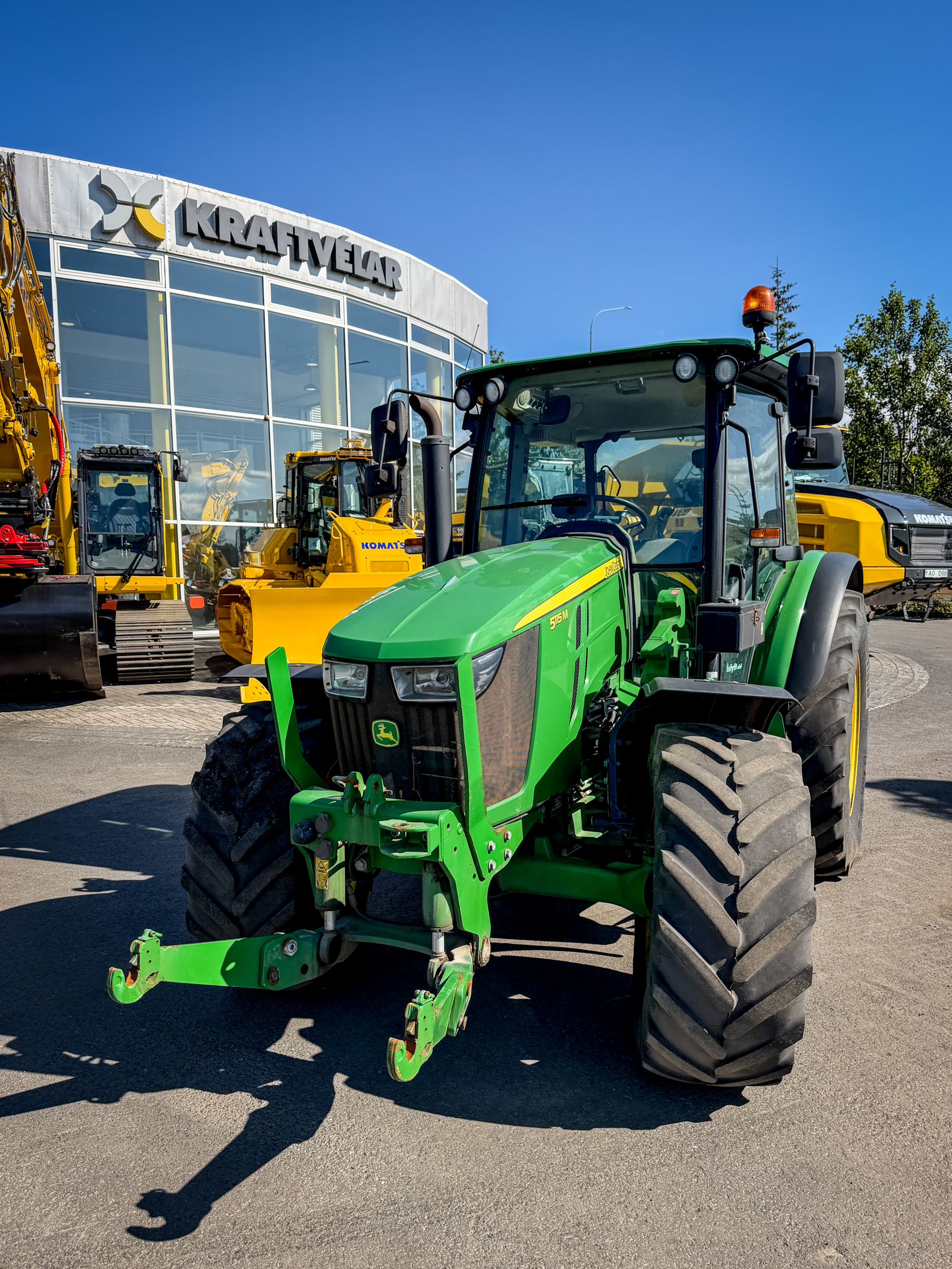 John Deere 5115M - Image 2
