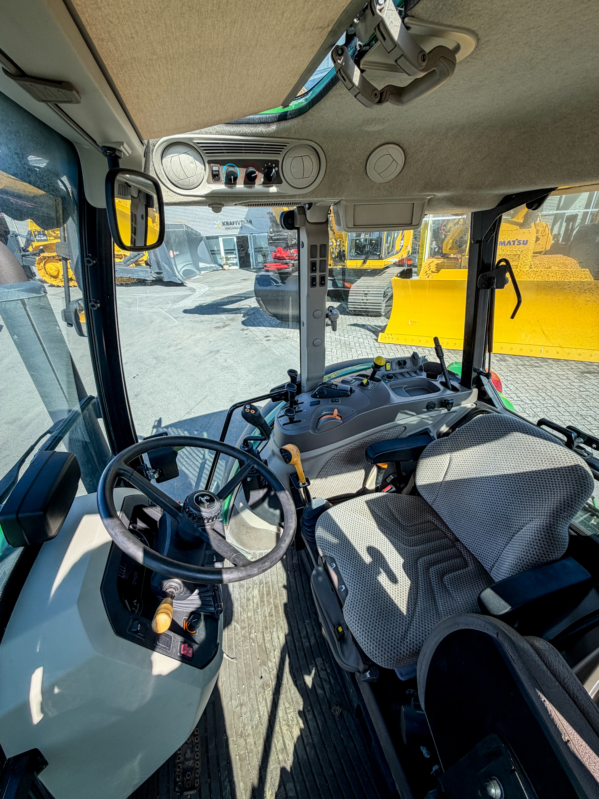 John Deere 5115M - Image 8