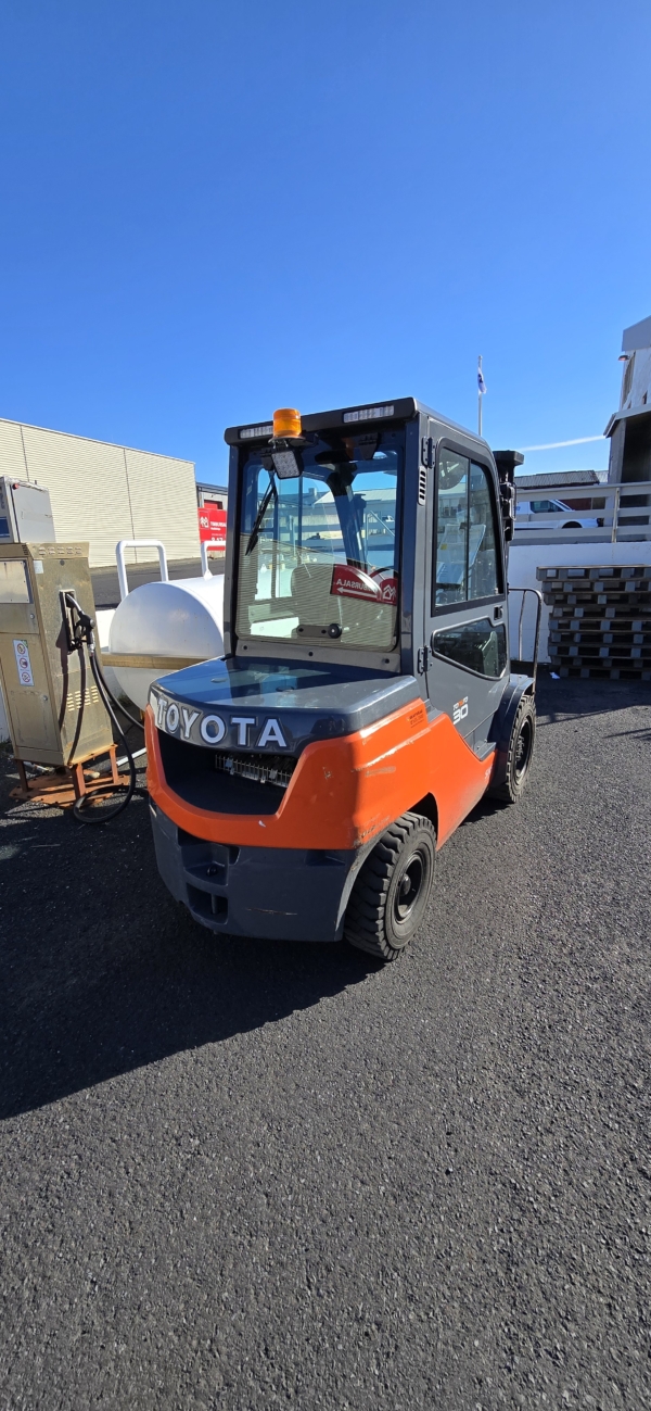 Toyota Tonero 30 - Image 3