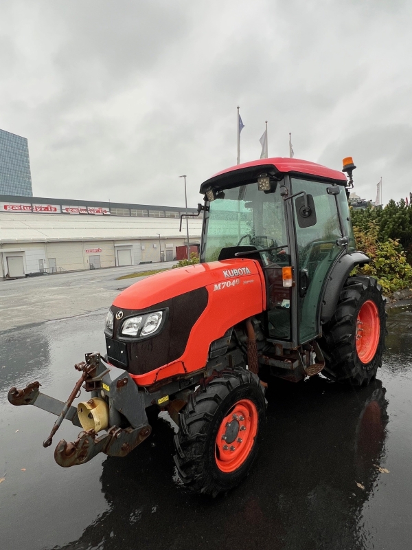 Kubota M7040 - Image 2