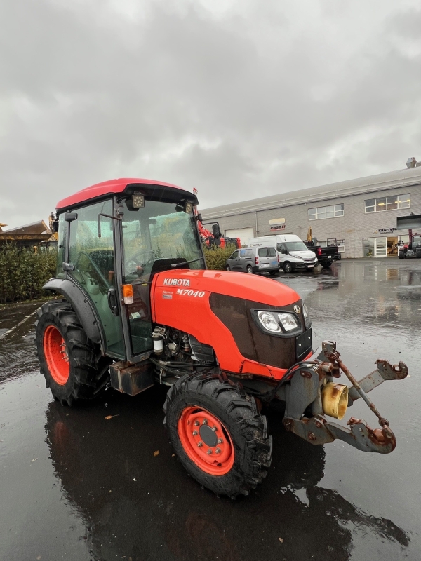 Kubota M7040 - Image 3