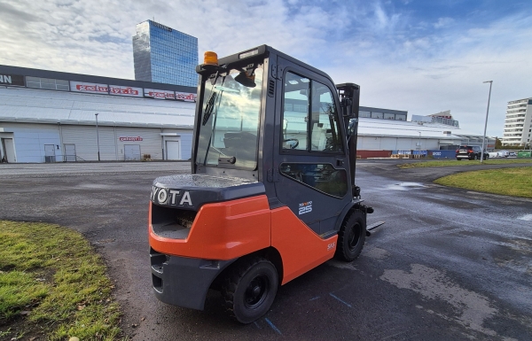 Toyota Tonero 25 - Image 4