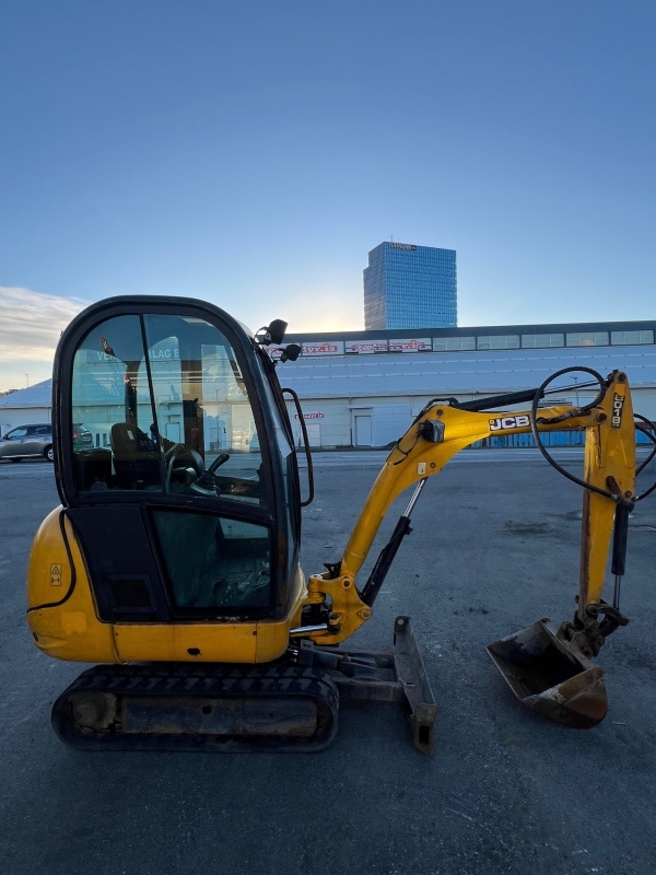 JCB 8018 - Image 3