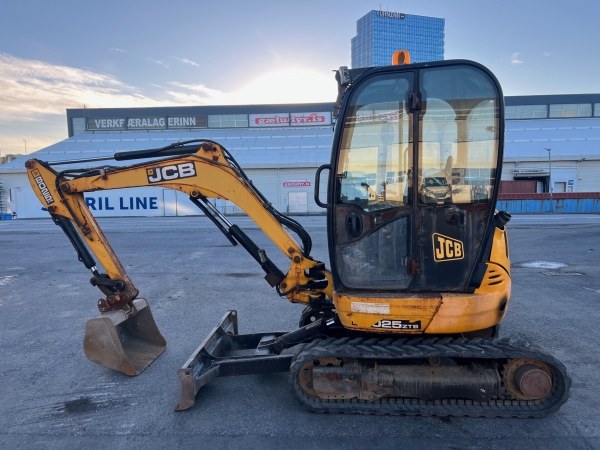 JCB 8025 ZTS