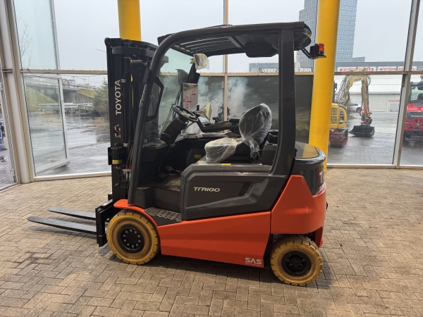 Toyota rafmagnslyftari lyftigeta 2500kg
