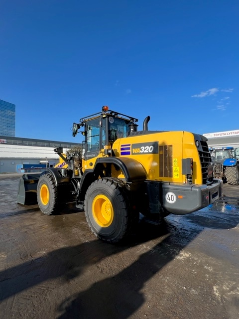 Komatsu WA320-8 hjólaskófla