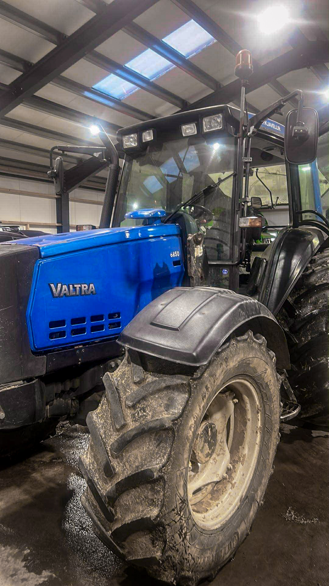 Valtra 6850