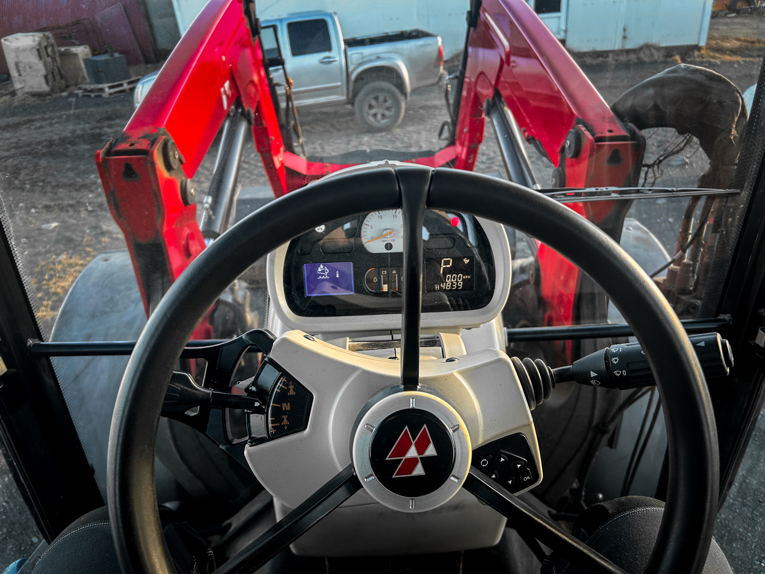 Massey Fergusson 5613