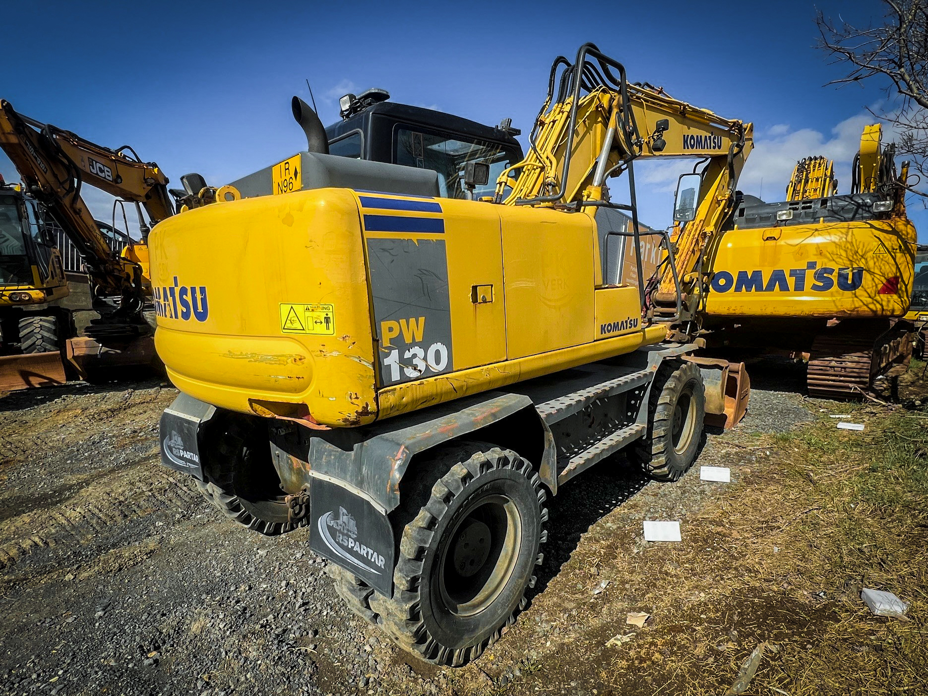 Komatsu PW130-7