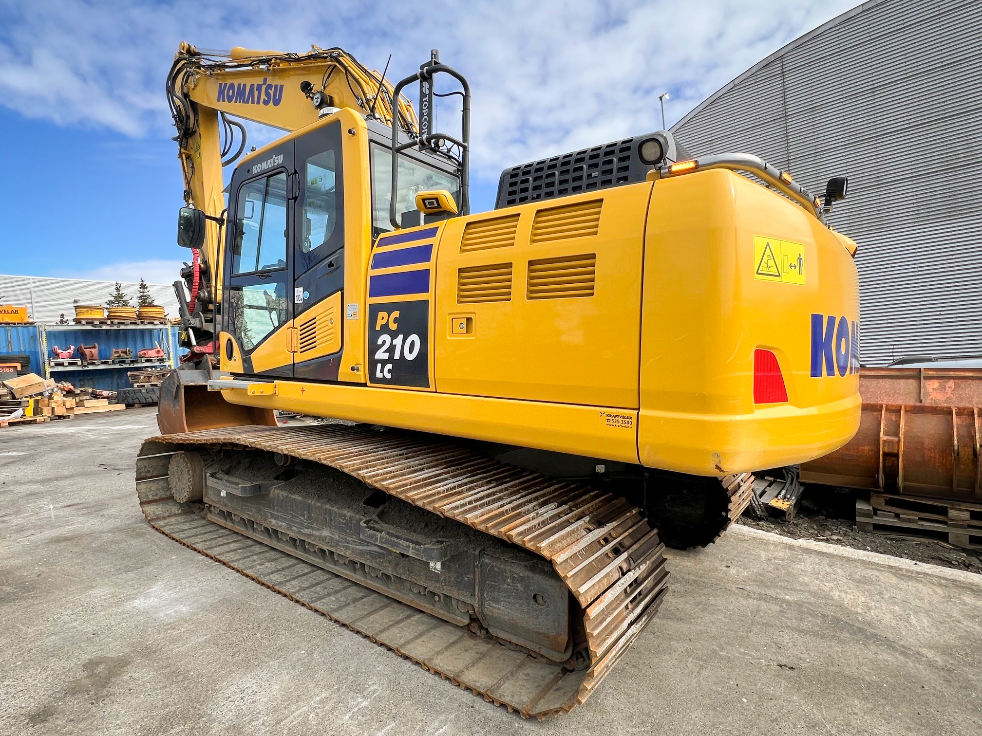 Komatsu PC210LC-11