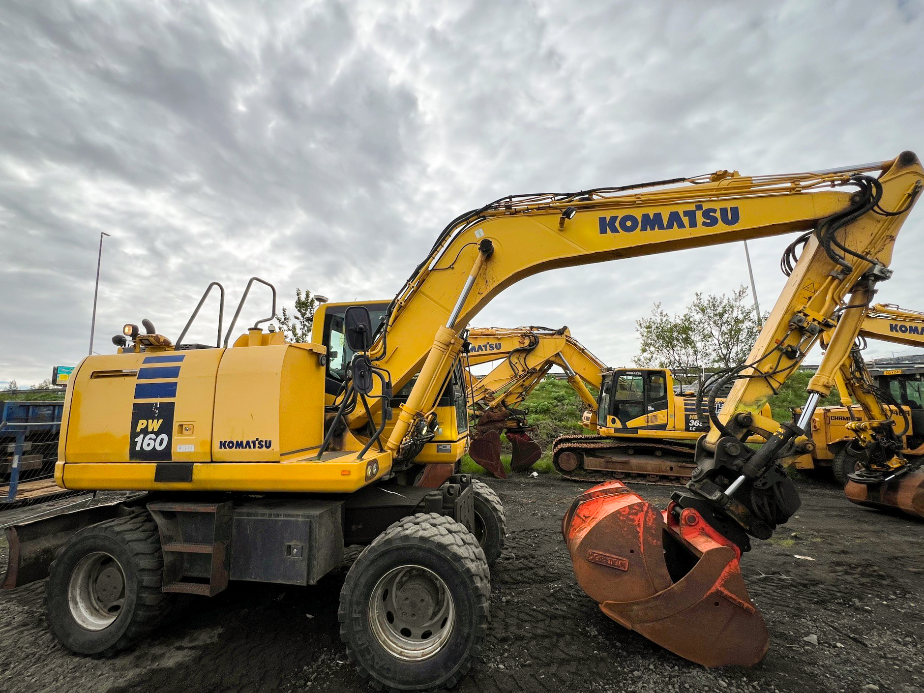 Komatsu PW160-10