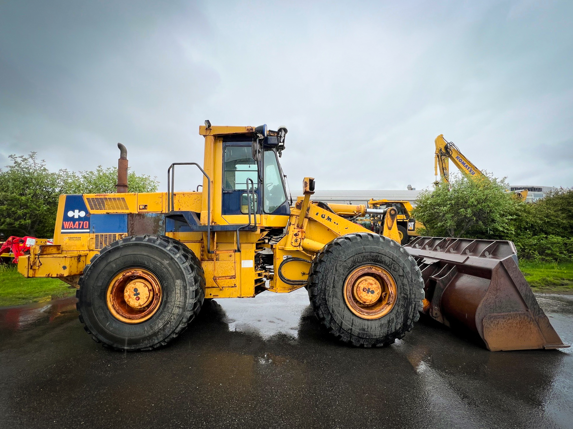 Komatsu WA470-1