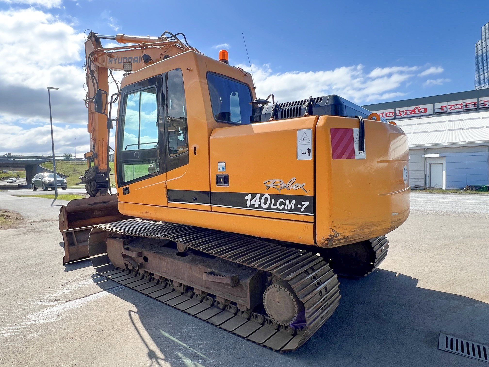 Hyundai Robex 140LCM-7 - Image 3