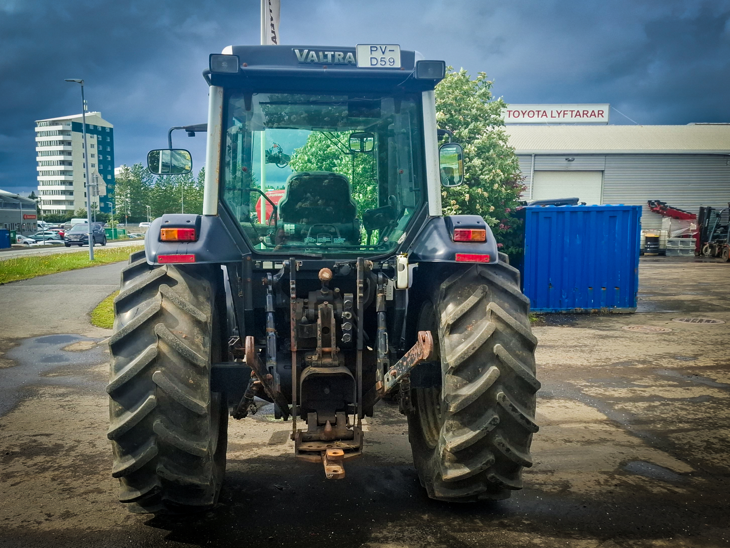 Valtra A72 - Image 3