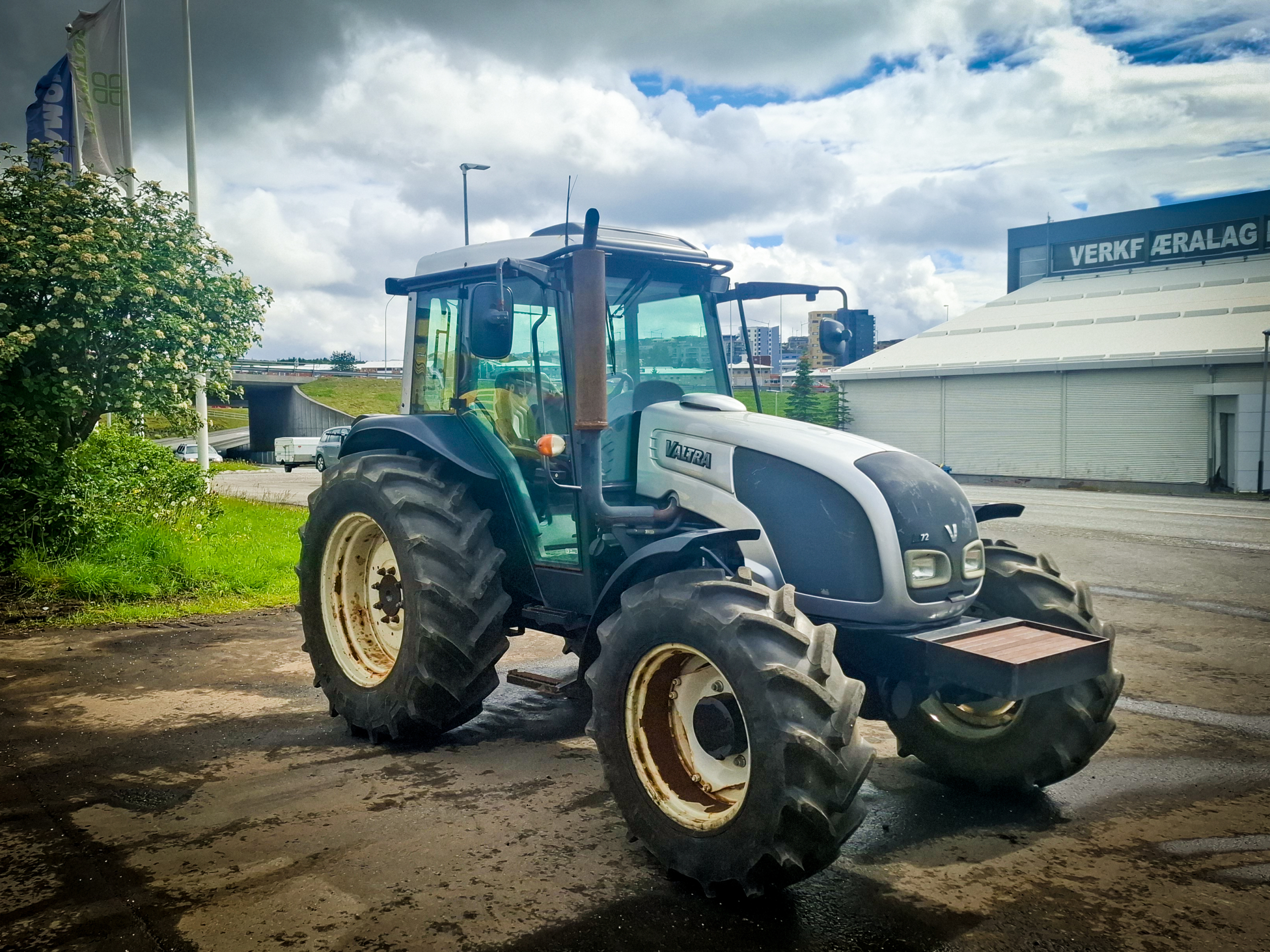 Valtra A72