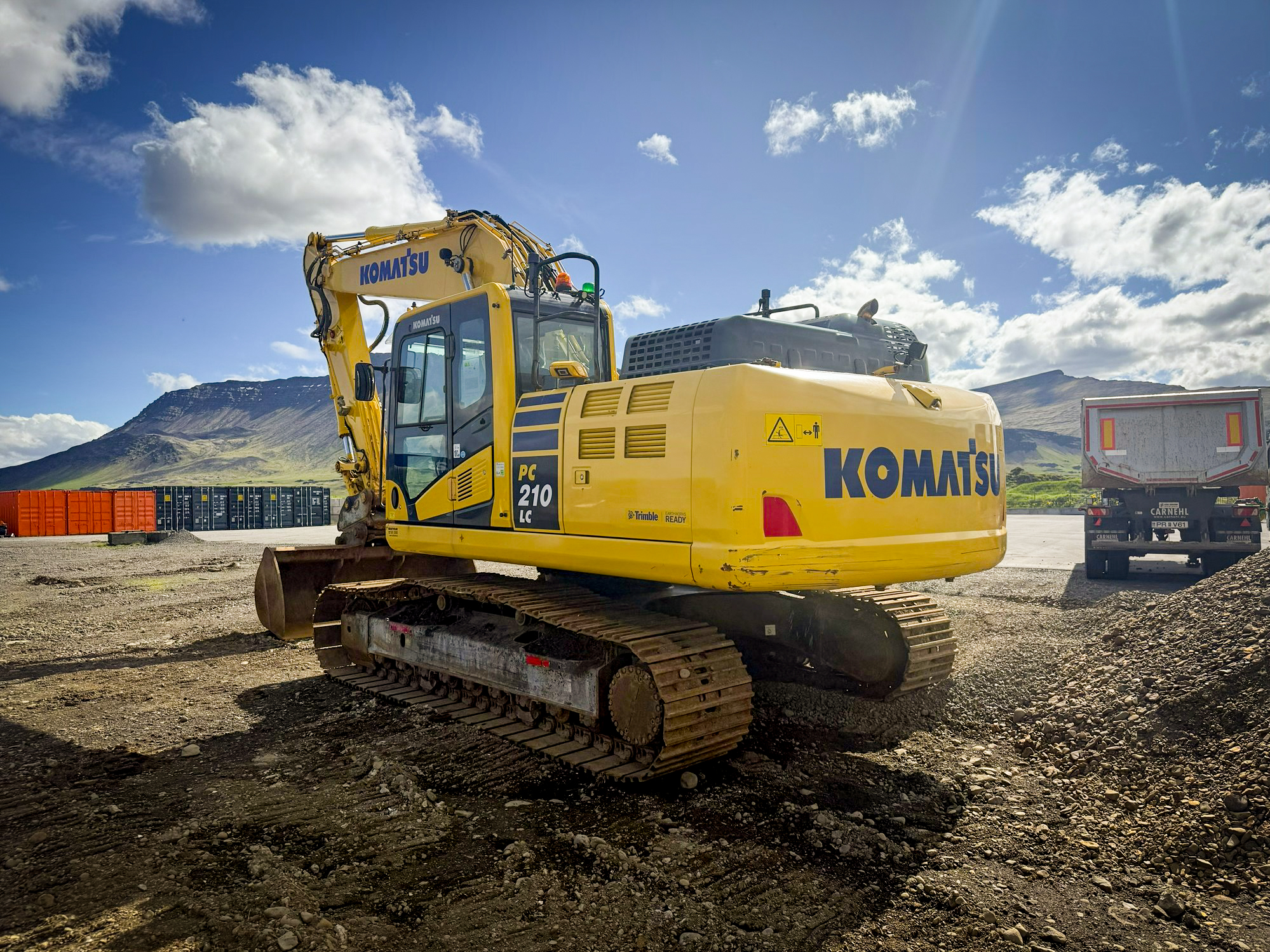 Komatsu PC210LC-11E0 - Image 12