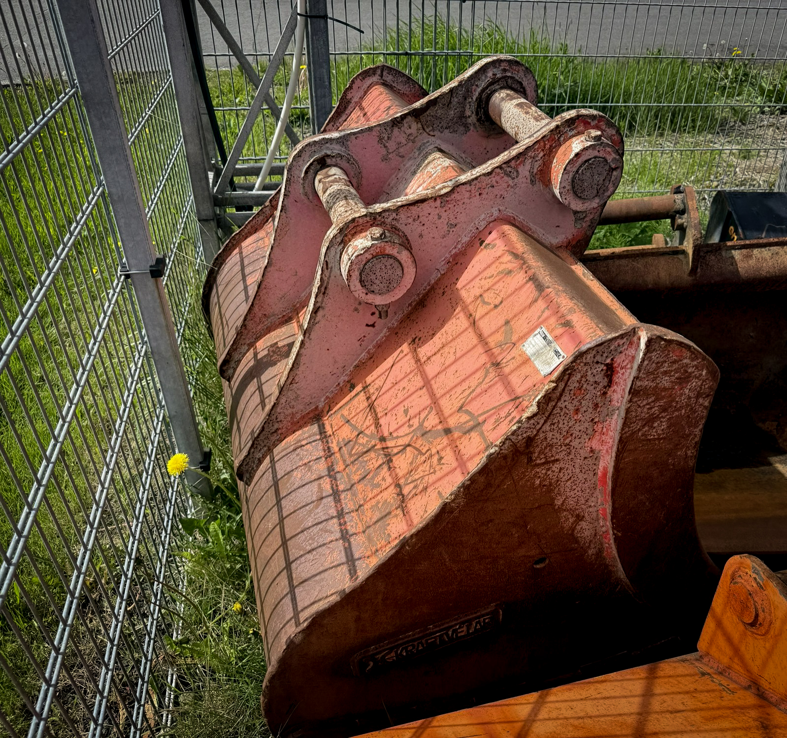 Komatsu PC210LC-11E0 - Image 4