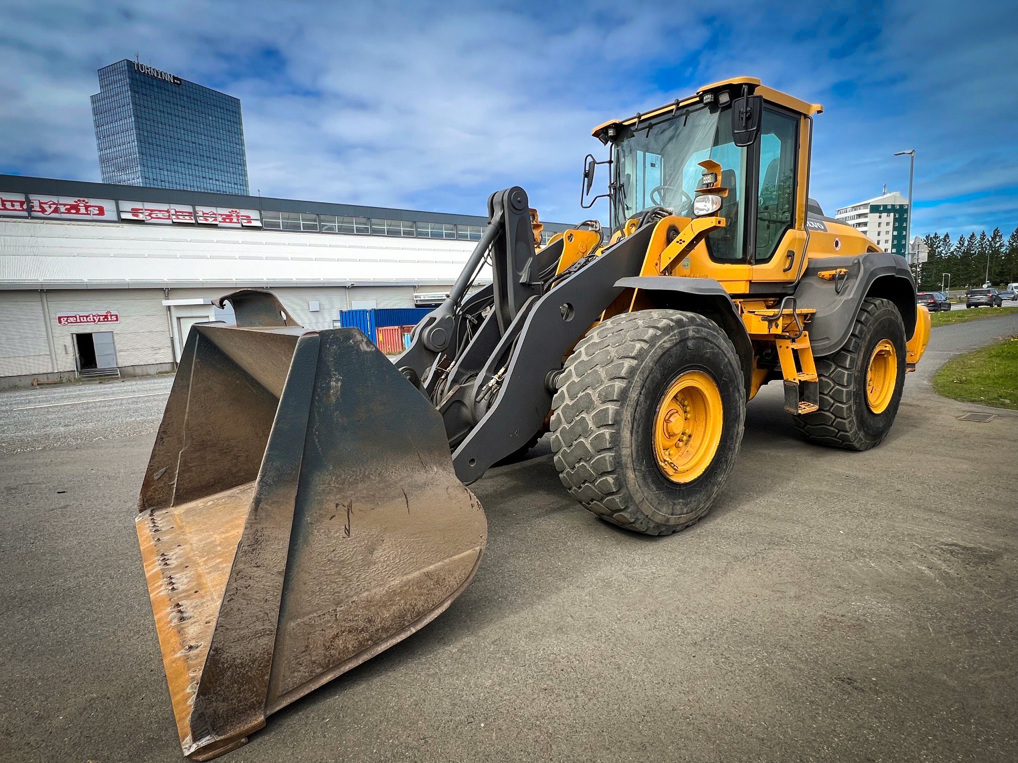 Volvo L120H