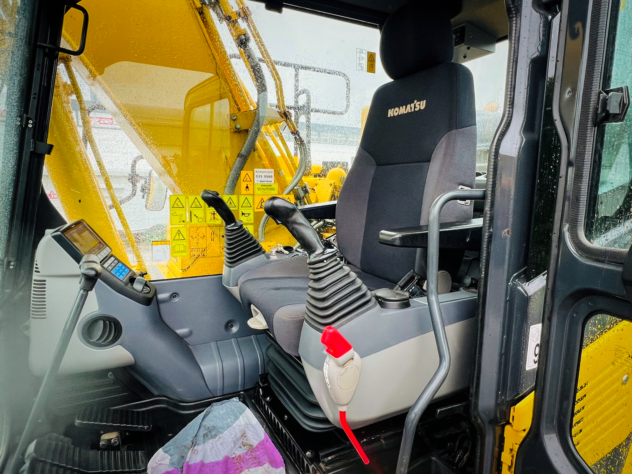 Komatsu PC170LC-11 - Image 6