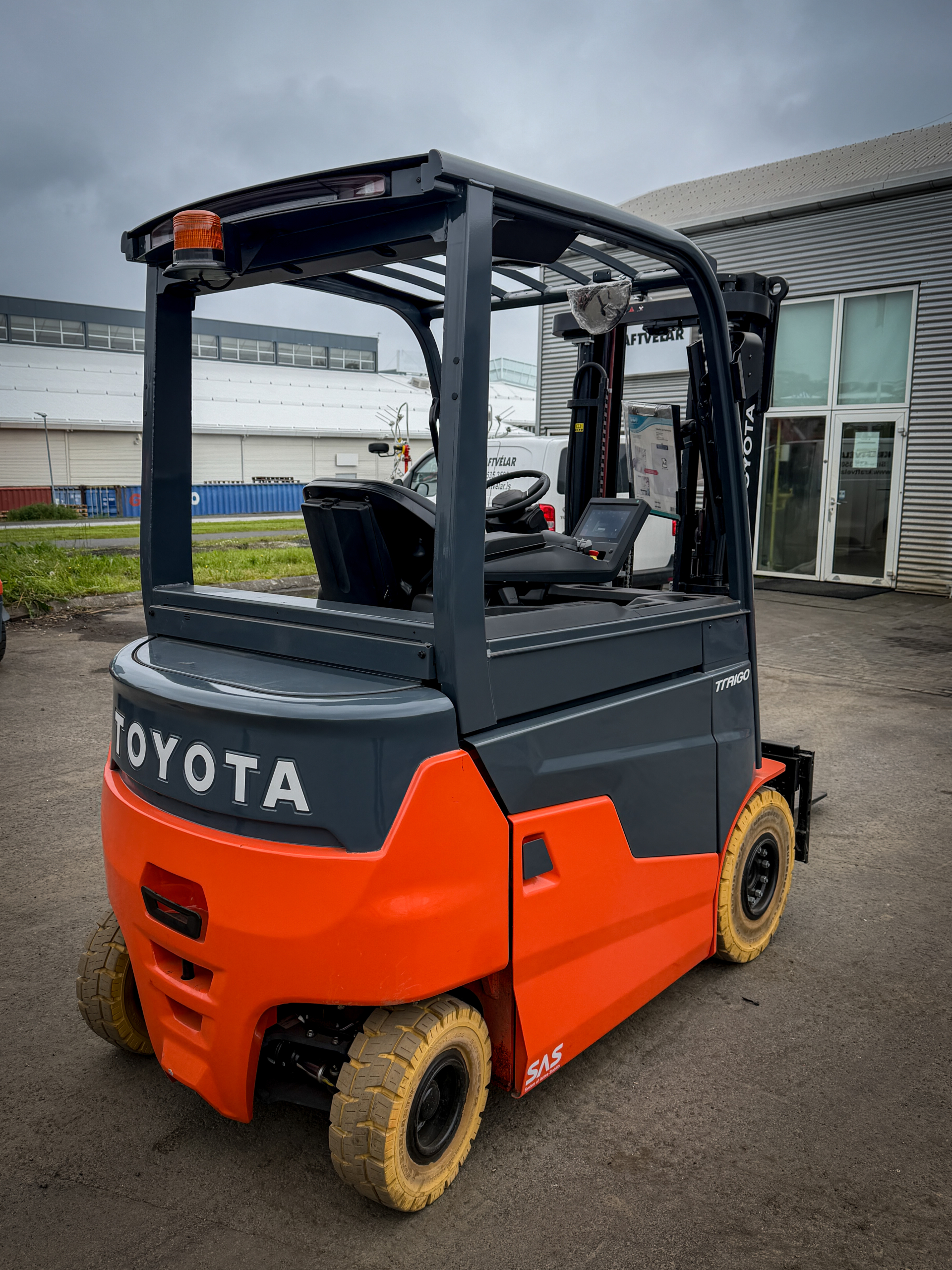 Toyota Traigo 80 - Image 3