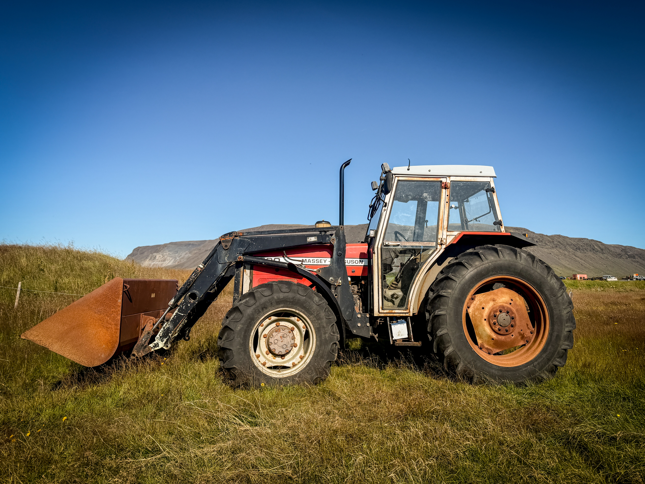 Massey Fergusson 390 - Image 2