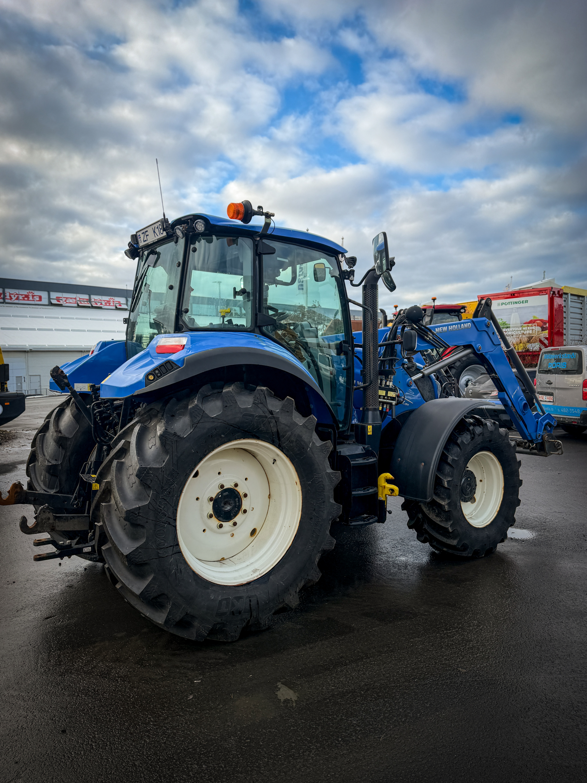 New Holland T5.120 - Image 5